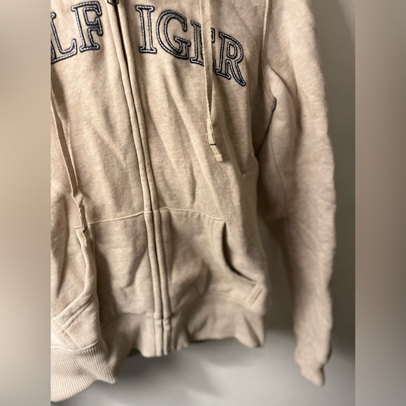 Tommy Hilfiger Beige Logo Zip up with fleece material inside - Picture 4 of 8